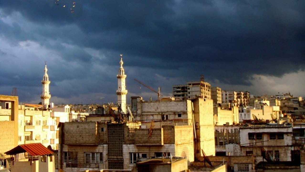 Dreigende luchten boven Homs