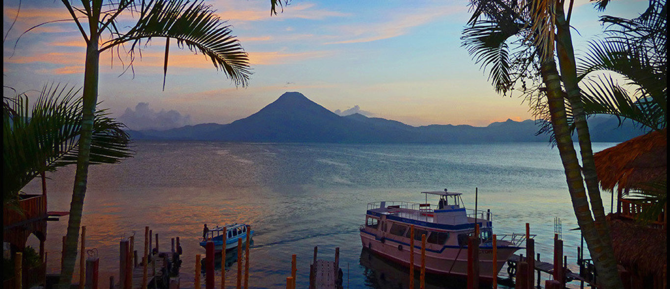 Lago de Atitlan image