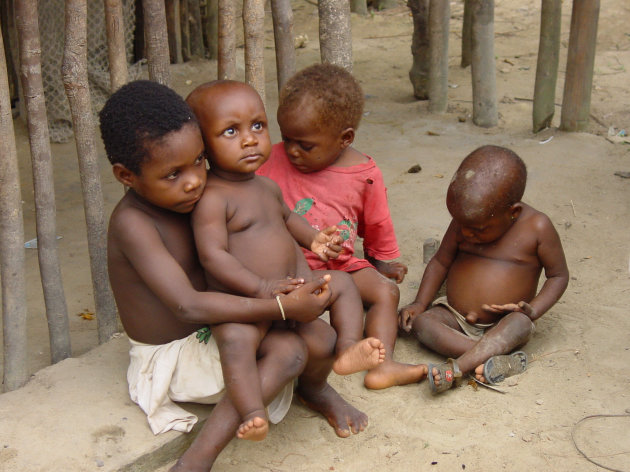 Pygmeën kinderen