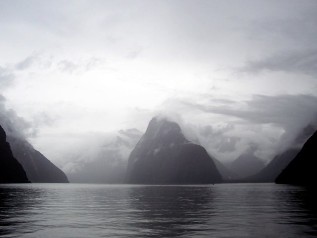 Milford sounds