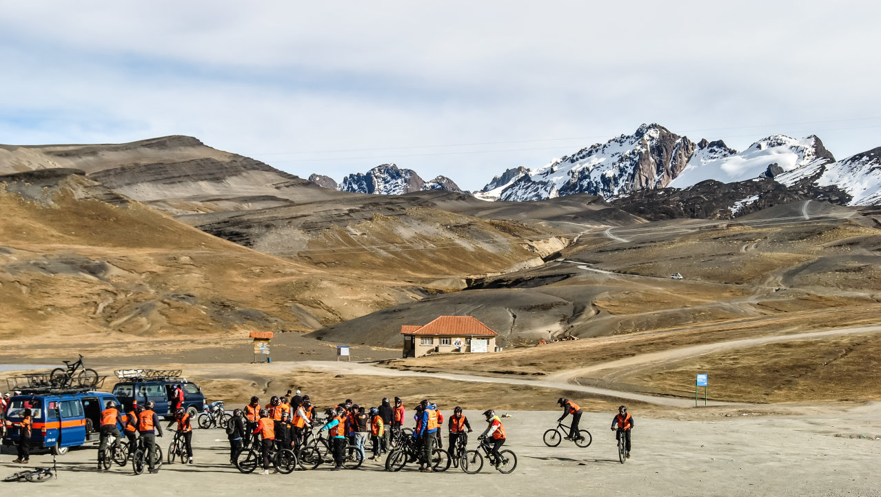 Klaar voor vertrek op de Death Road