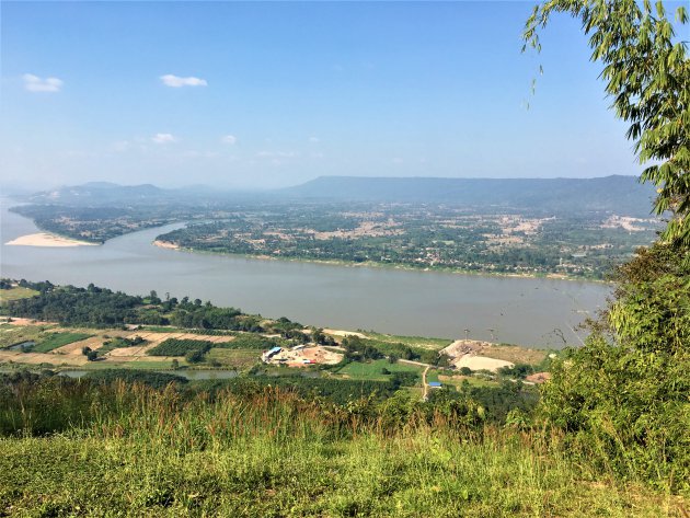 Uitzicht over de Mekong.