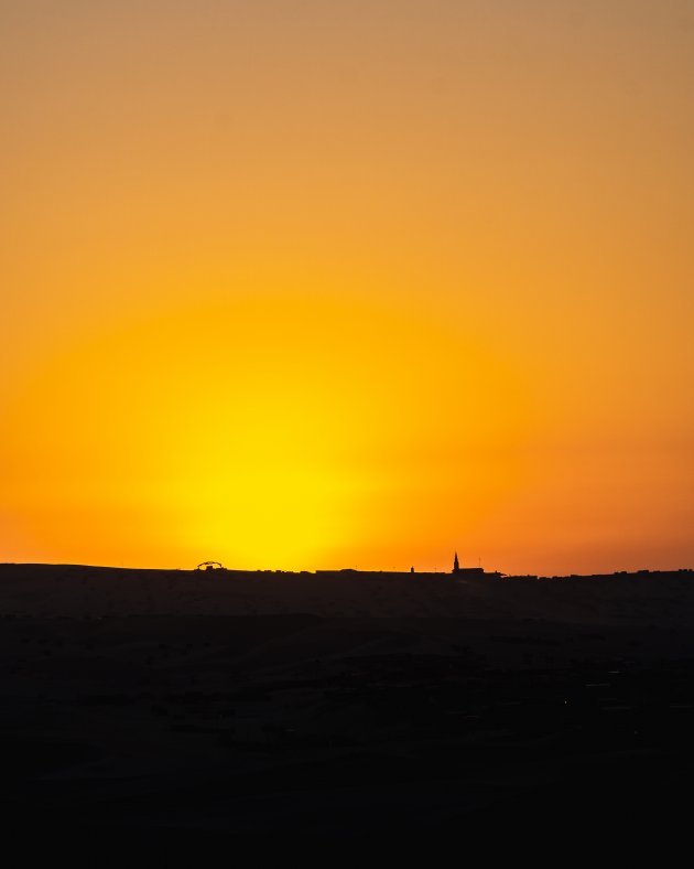 Zonsondergang in de woestijn