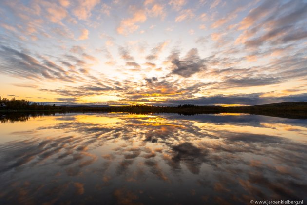 Zonsondergang in het hoge noorden