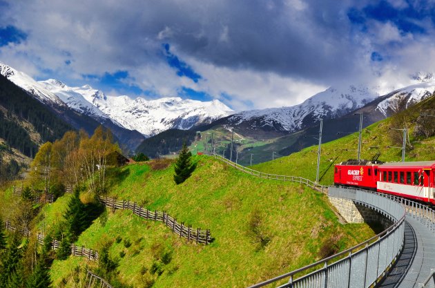 Met de trein door Zwitserland...