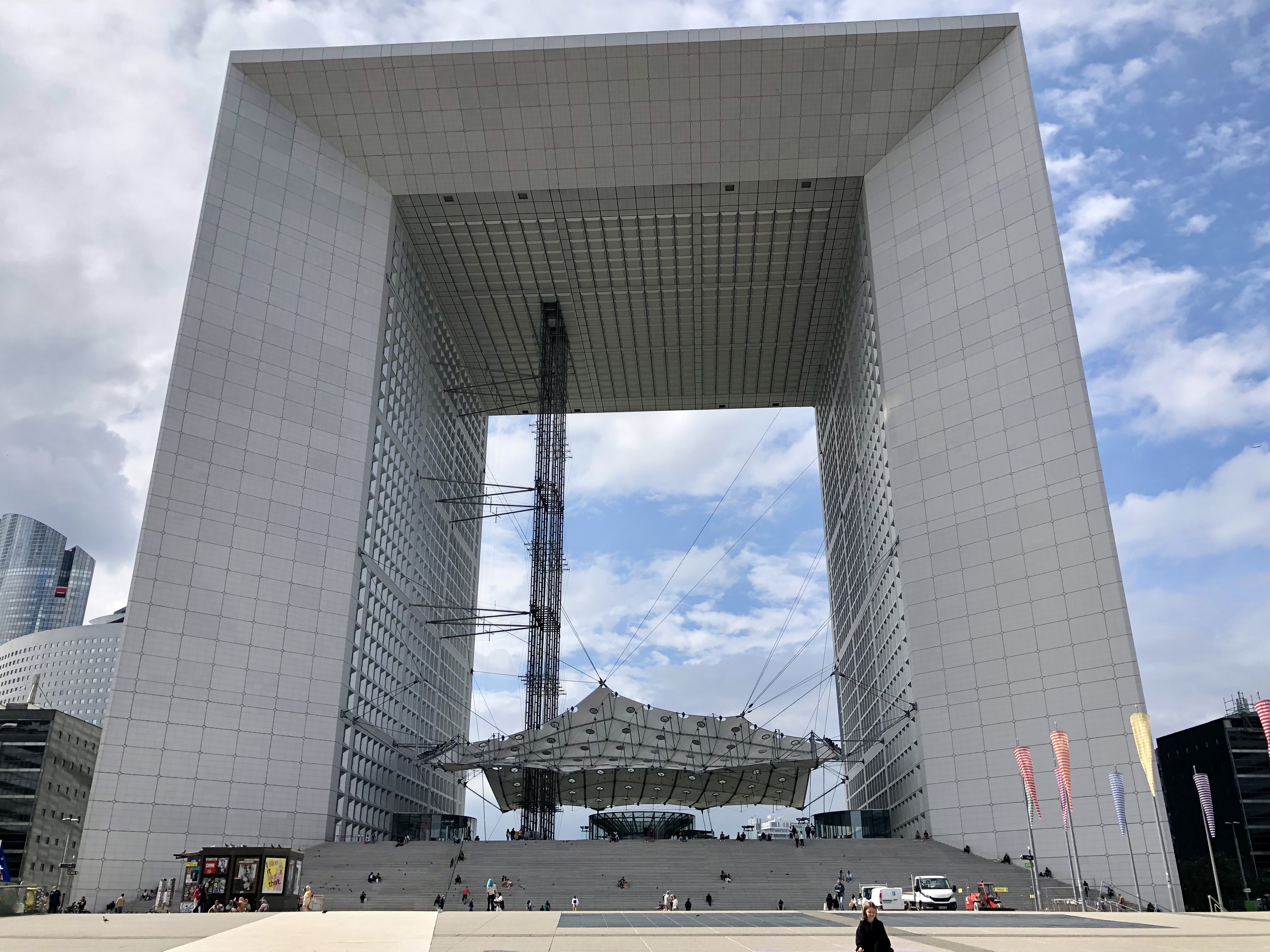 La Grande Arche in Parijs Columbus Travel