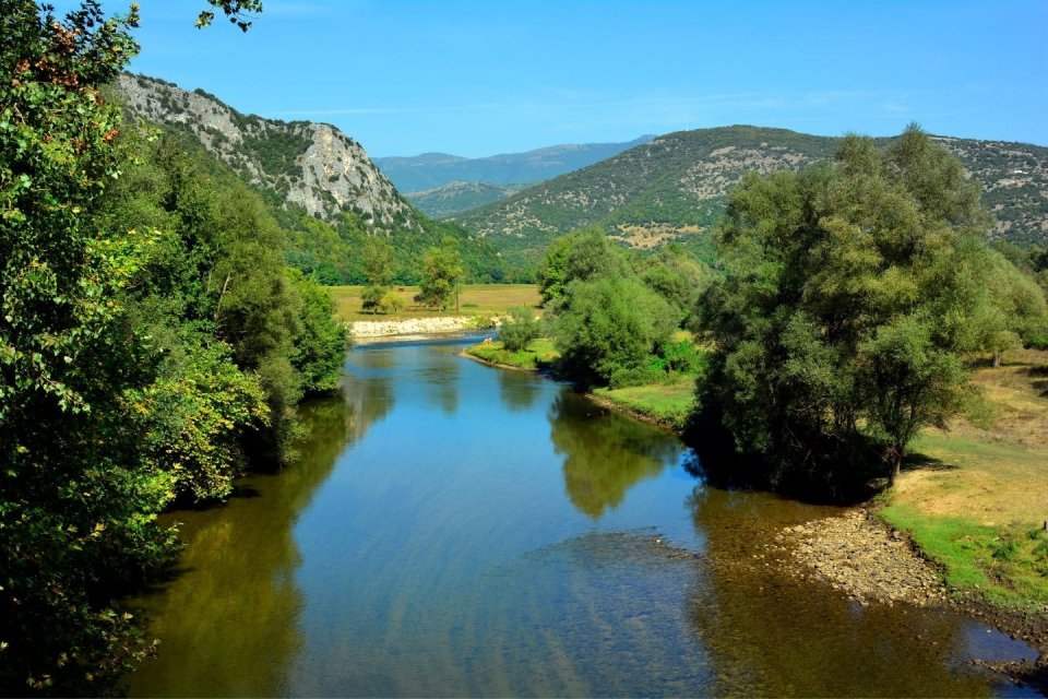 Reizen naar Griekenland: kajakken over de Nestos-rivier