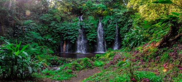 waterval 2 bij Munduk