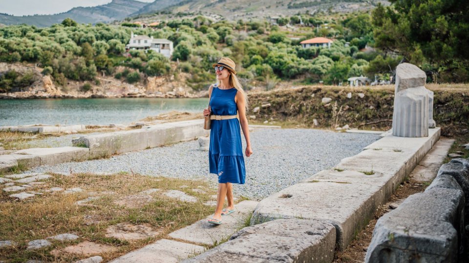 Etiquette: draag geen hakken op historische plaatsen in Griekenland. Foto: Getty Images