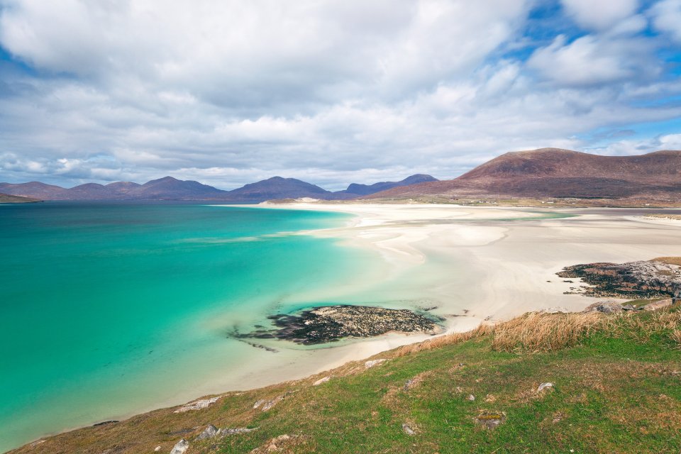 Plan jiij graag een reis? Boek dan een trip naar de Buiten-Hebriden. Foto: Getty Images