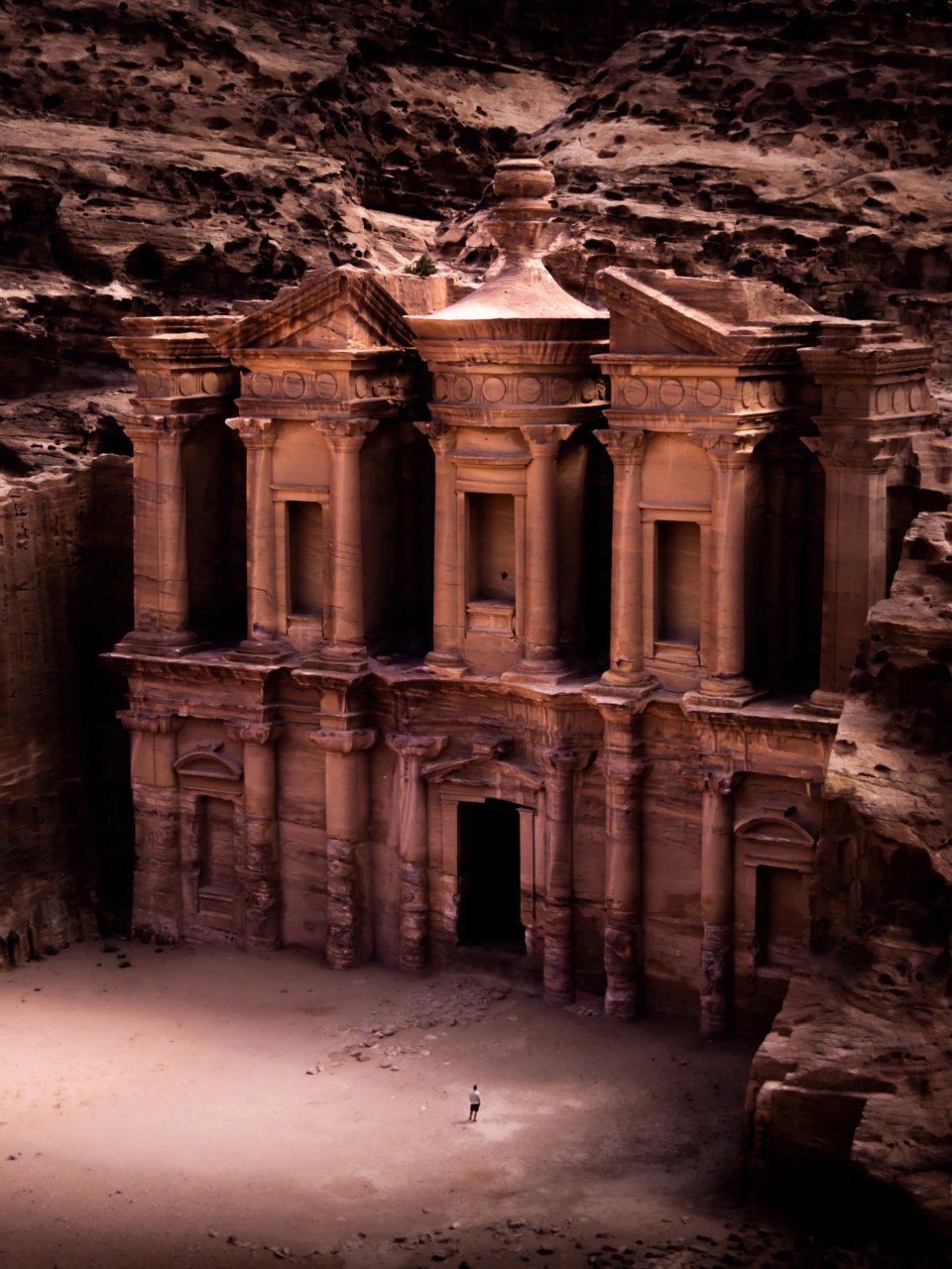 Ad Deir, Petra, Jordanië. Door Aram Valken