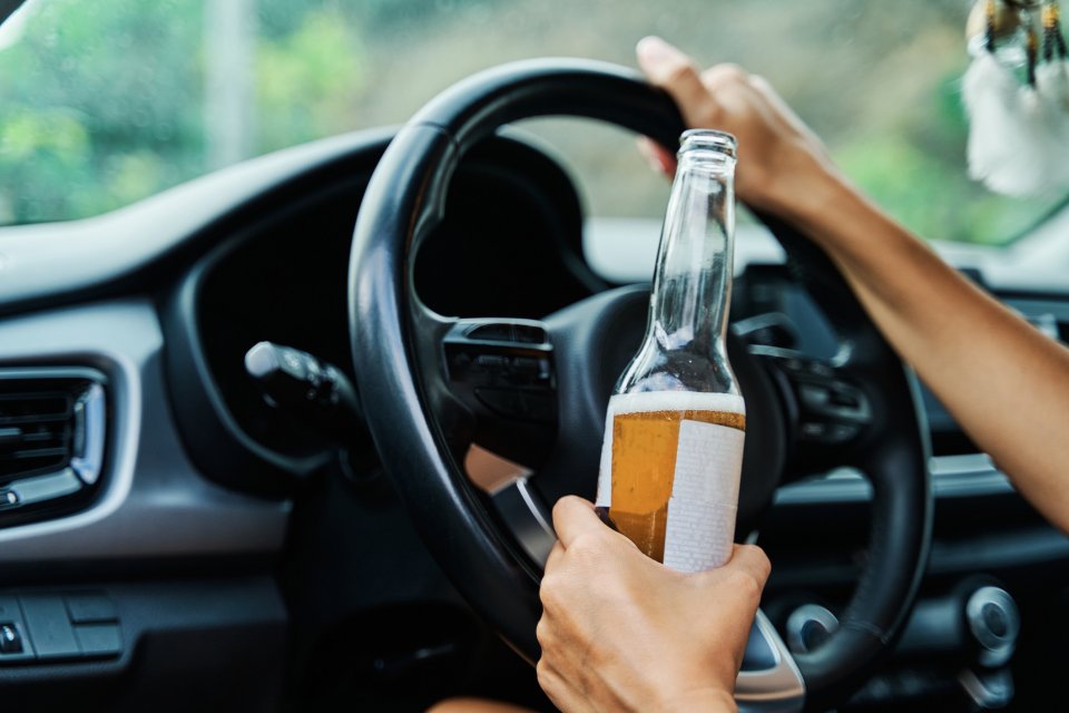 Verkeersregels in het buitenland: zoveel alcohol mag je drinken. Foto: Getty Images