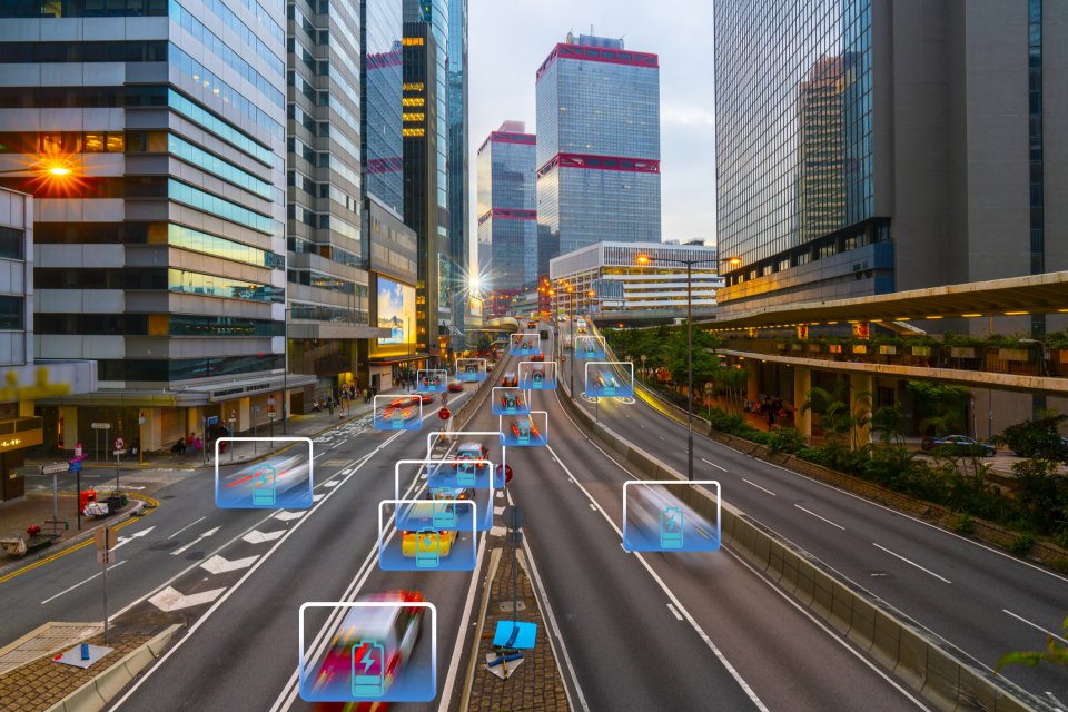 Roadtrip met elektrische auto: bespaar energieverbruik tijdens het rijden. Foto: Getty Images