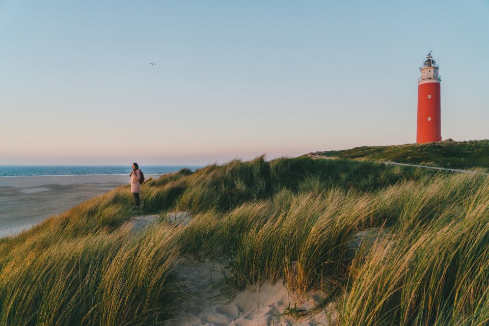 Ontdek de absolute hoogtepunten in Nederland: Vuurtoren Eierland op Texel. Foto: Getty Images