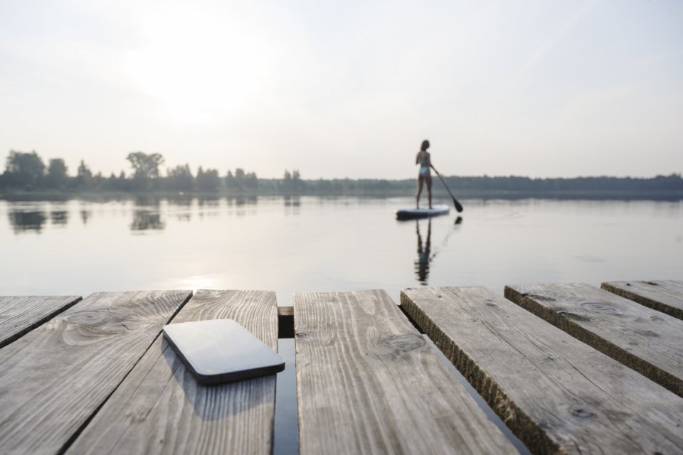 Bespaar roamingkosten: ga ook eens offline. Foto: Getty Images