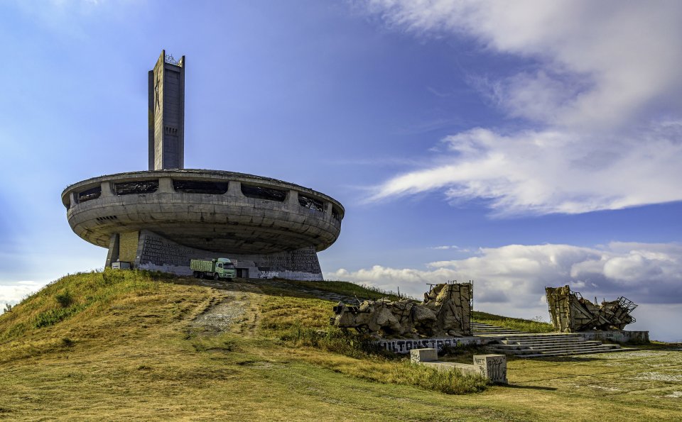 9 creepy plekken voor Halloween: Buzludzha-monument, Bulgarije. Foto: Getty Images