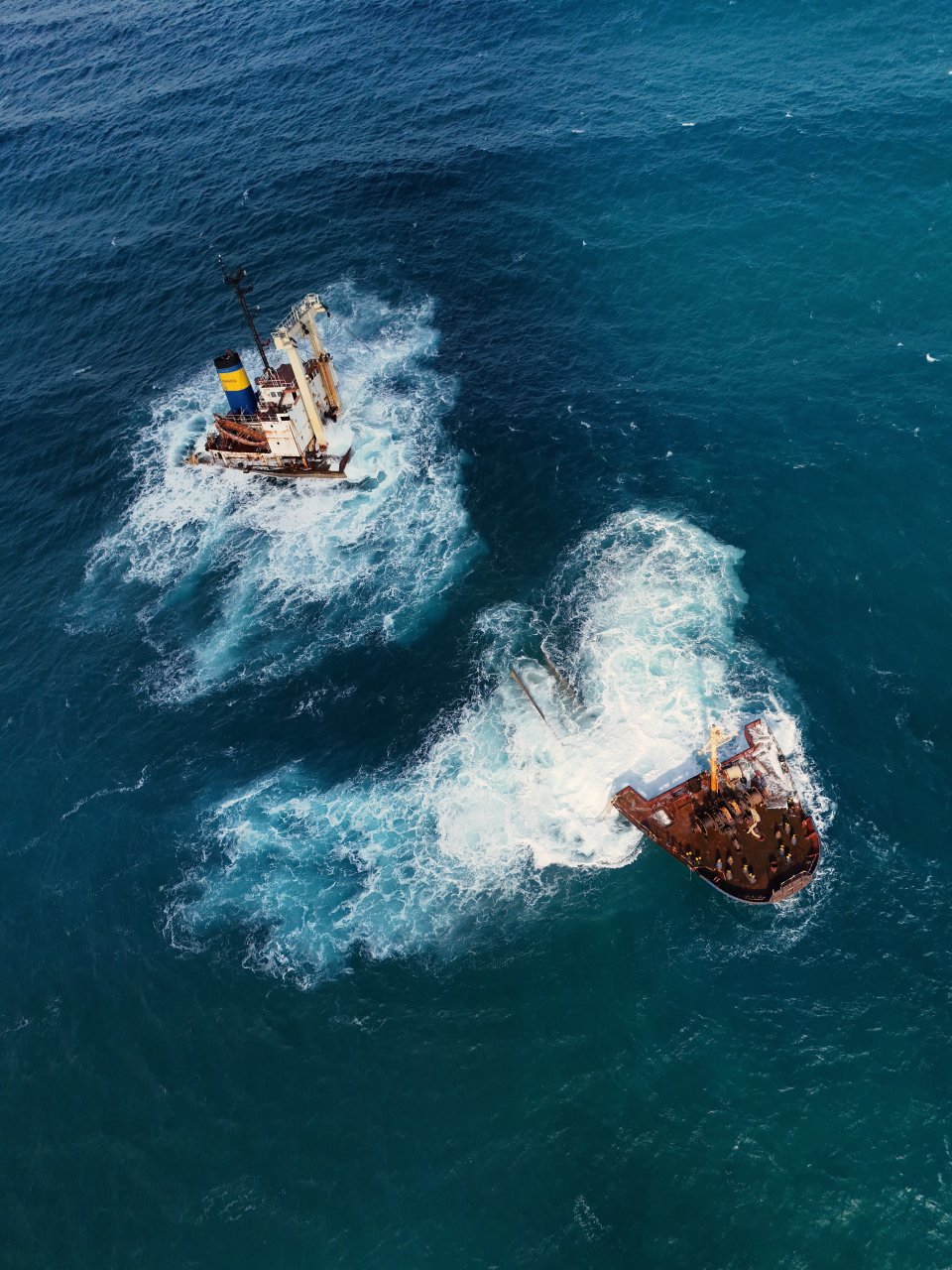 Runner up Dronefotowedstrijd 2024 categorie Buitenland: Manassa Rose M nabij Kissamos, Kreta - door Nico van Maaswaal