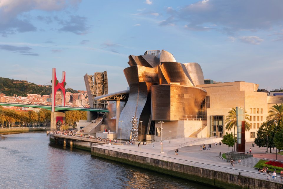 Guggenheim Bilbao | Columbus Travel