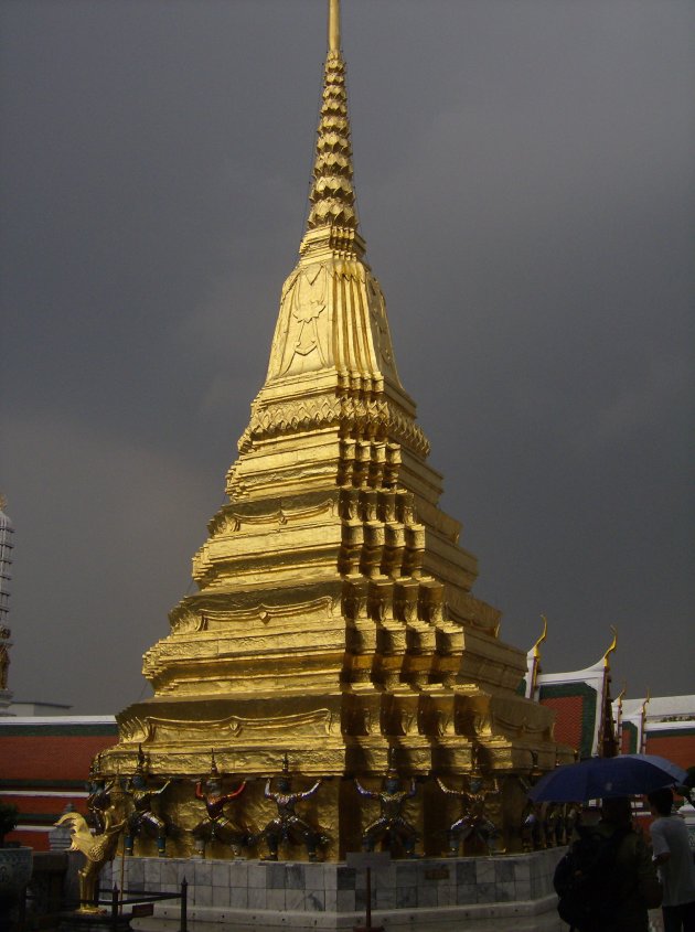 gouden stupa