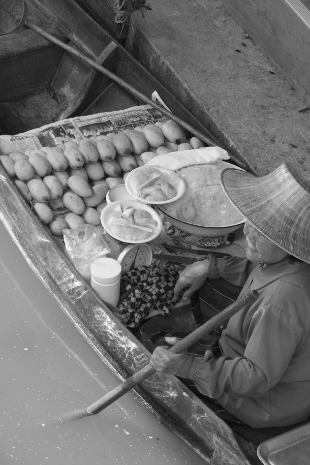 Sticky Rice and mango's for Sale!!