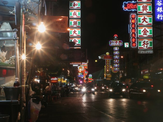 Chinatown in Bangkok in de avond