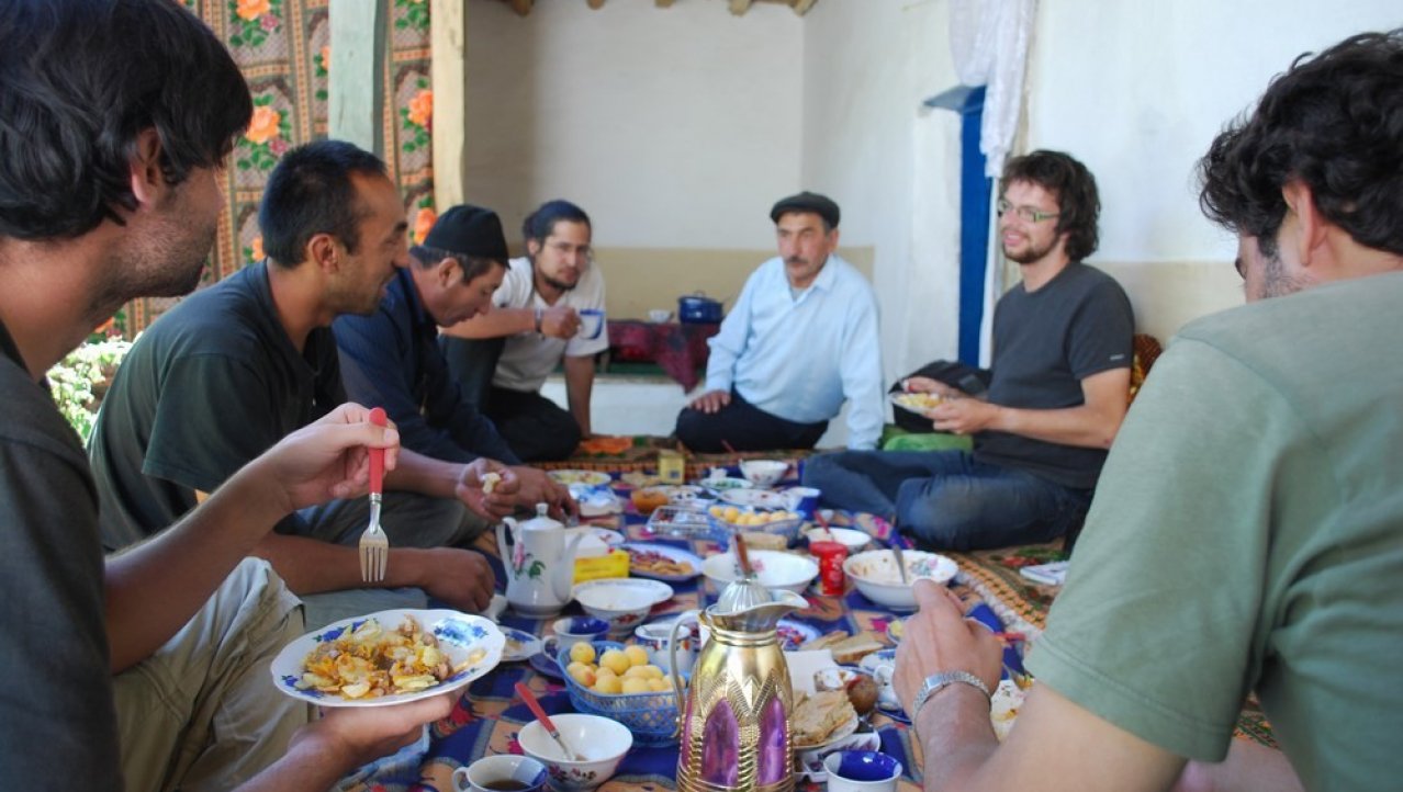 Lunch in de Wakhan-vallei