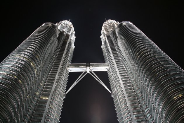 Petronas Towers bij nacht