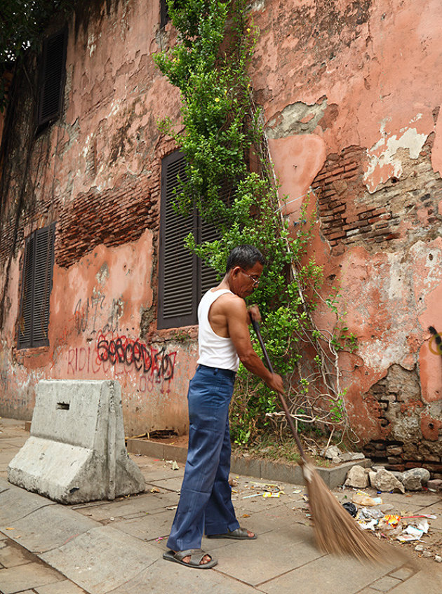 Straatveger in Jakarta