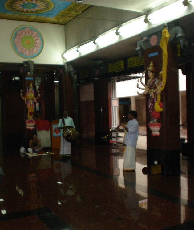 Dienst in Sri Mariammamtempel