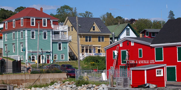 Pas op, nat! - Lunenburg, Nova Scotia