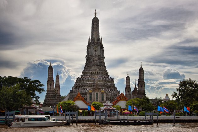 Wat Arun Temple