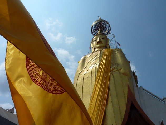 Gouden boeddha beeld tempel in Bangkok