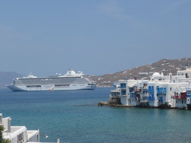 Cruiseschip vs. Mykonos