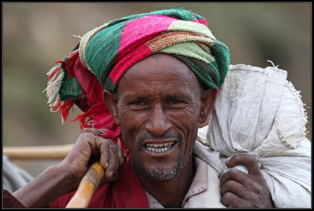 naar de markt - tigray man