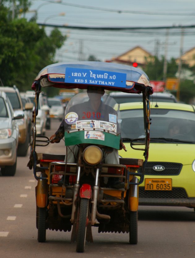 Tuk tuk versus Kia