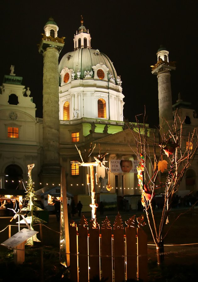 Geloof, hoop en liefde in de Karlskirche