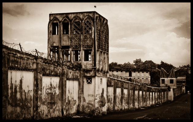 Pudu prison wall 1891