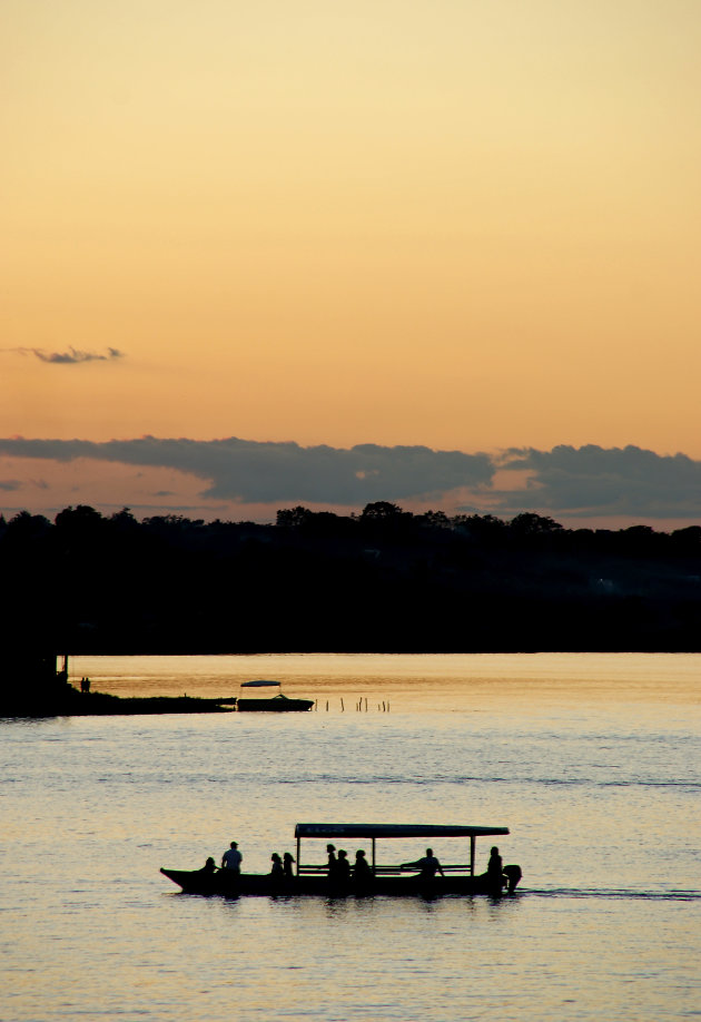 Peten Itza zonsondergang