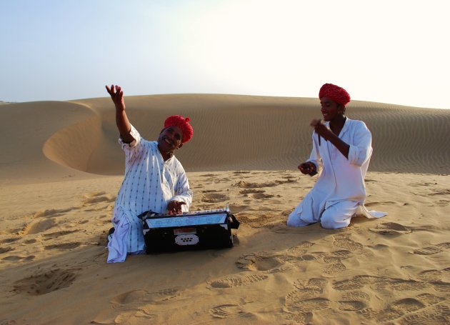 Muzikanten bij Sam Dunes