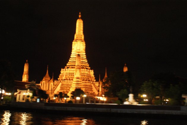 Bangkok by night