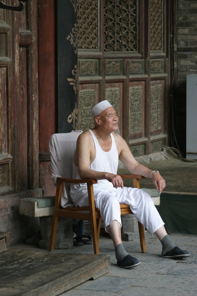 Chinese moslim voor de koranschool
