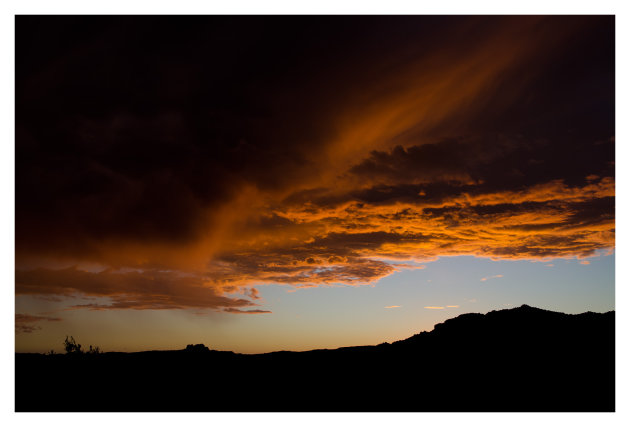 Zonsondergang na de storm