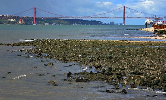 Ponte 25 de Abril