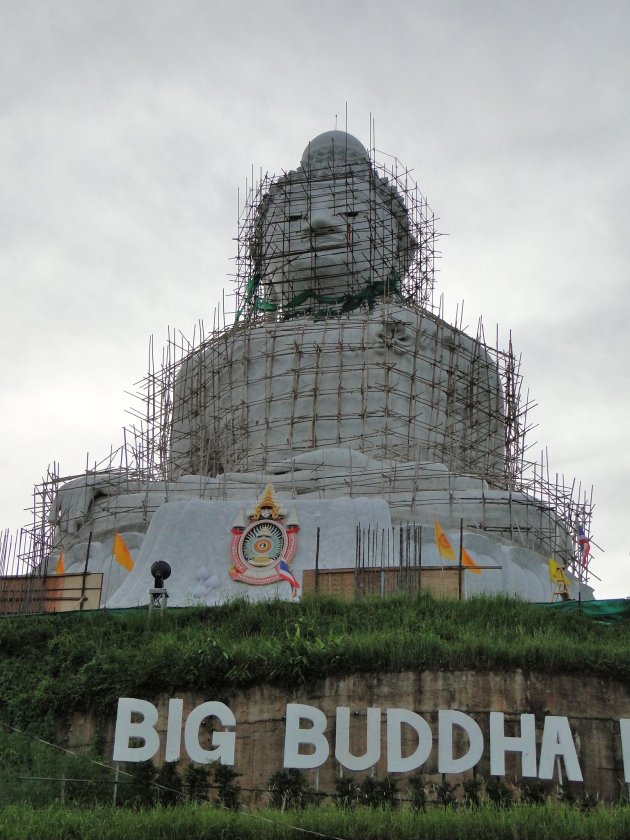 Big Boeddha in de steigers