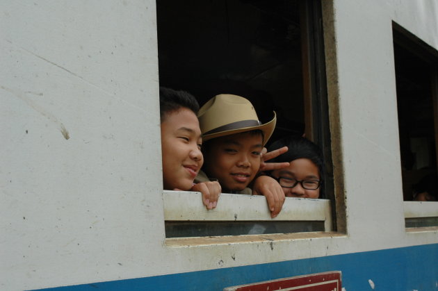 Lokale studenten in de trein