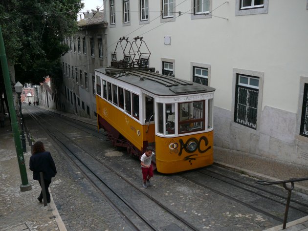 Authentieke gele tram