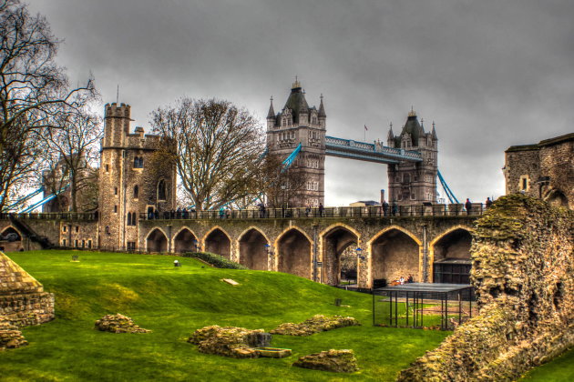 Tower Bridge vanuit the Tower.