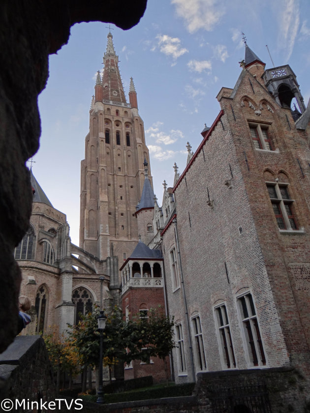 Brugge, Onze Lieve Vrouwe Kerk