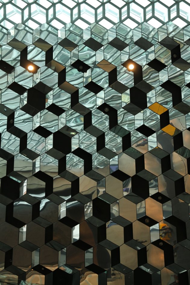 Plafond in Harpa, Reykjavik 