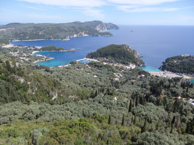 Uitzicht op Paleokastritsa